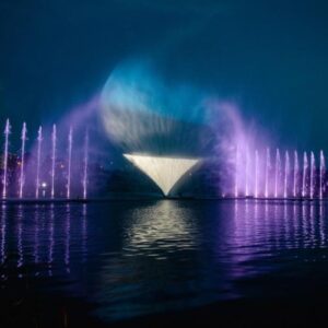 Дни Ласнамяэ 2022 продолжаются. Сегодня вечером на озере Паэ пройдёт последнее музыкальное шоу фонтанов. Источник фото: tallinn.ee.